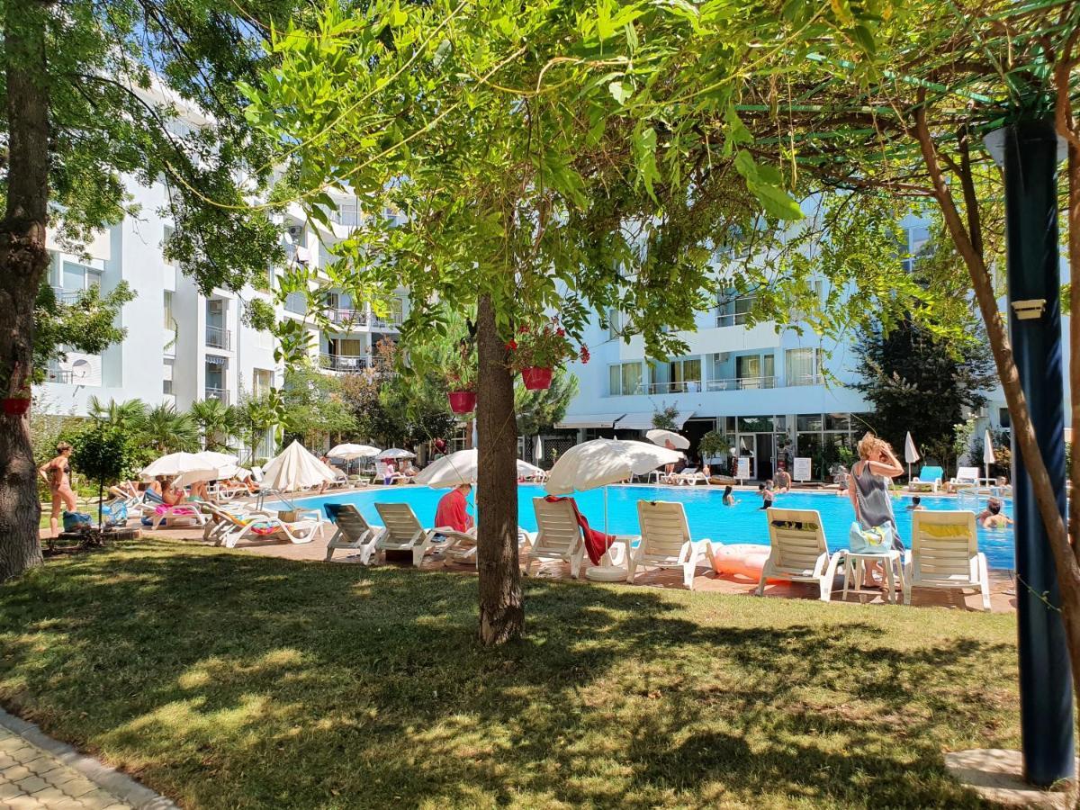 Yassen Holiday Village